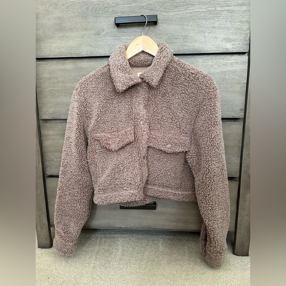 Abercrombie Cropped Sherpa Jacket